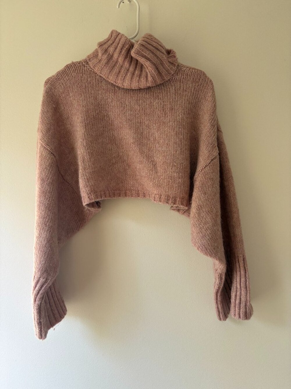 Topshop Pink Chunky Knit Cropped Turtleneck Sweater